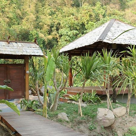 Namkat Yorla Pa Resort Ban Kat  Exterior foto